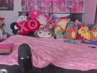 karliekayozz webcam model stream image