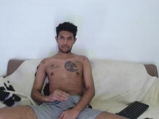 Emiliano Hott webcam model stream image
