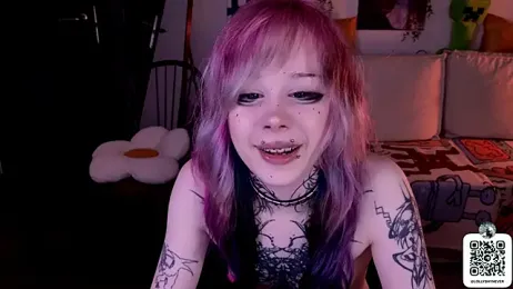 Lollyshy webcam model stream image