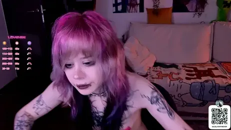 Lollyshy webcam model stream image