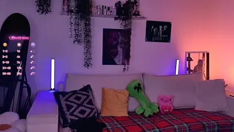 Lollyshy webcam model stream image