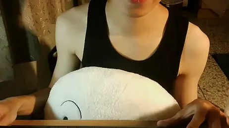 KYU890428 webcam model stream image