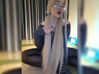 LittleDelora webcam model stream image