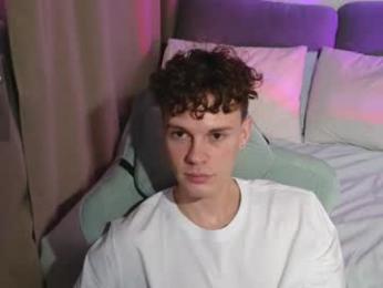 cute_thomas webcam model stream image