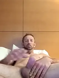 Treemandude webcam model stream image