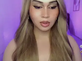 AlodiaOfCums webcam model stream image