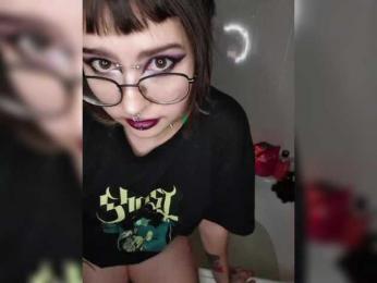 BattyGothic02 webcam bongacams model stream image