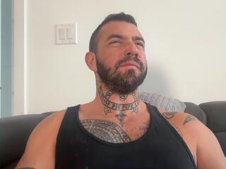 Izzi webcam model stream image