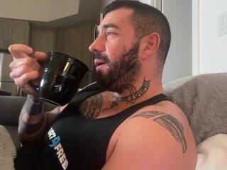 Izzi webcam model stream image