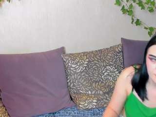 raven-radiant webcam model stream image