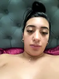 Hannahoff webcam model stream image