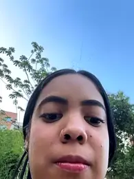 NAUGHTY_LITTLE_18 webcam model stream image