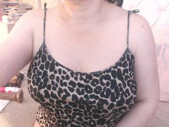 Maturepriscila webcam model stream image