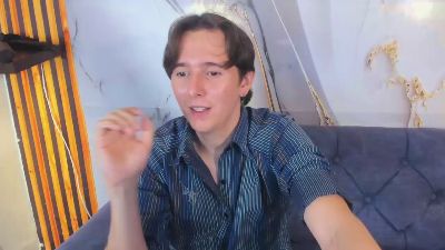 Aaron_LatinMen webcam model stream image