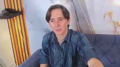 Aaron_LatinMen webcam model stream image