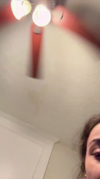 Crimsonroses7 webcam model stream image
