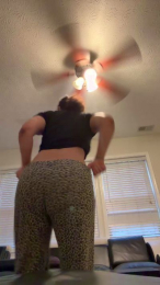 Crimsonroses7 webcam model stream image