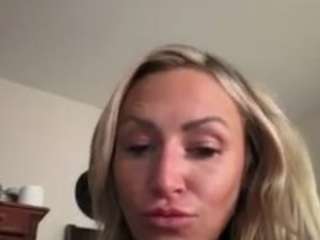 wetlittle1andbig webcam model stream image