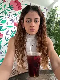 alana15 webcam model stream image