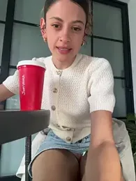 alana15 webcam model stream image