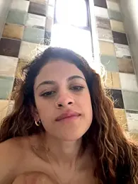 alana15 webcam model stream image