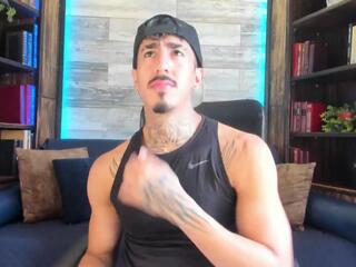 Donovan Desmond webcam model stream image