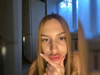 Malvinka2229 webcam model stream image