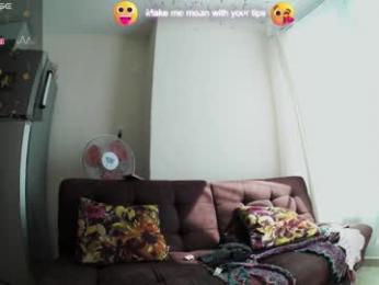 wildstrawberry30 webcam model stream image