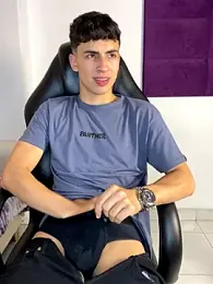 AdrianRinaldi webcam model stream image