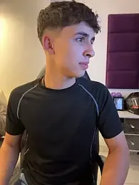 AdrianRinaldi webcam model stream image