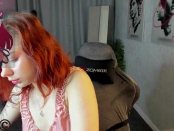 Miss-you-kiss webcam model stream image