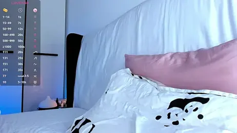 Ellamilano9 webcam model stream image