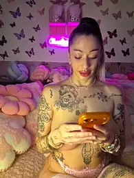 CHACHOULAND webcam model stream image