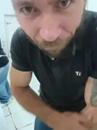 RobertoLuiz84 webcam stripchat model stream image