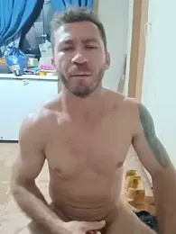 RobertoLuiz84 webcam stripchat model stream image