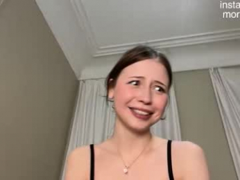 delorathecookie webcam model stream image