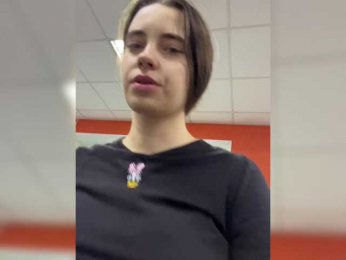 FunnyBanny0312 webcam model stream image