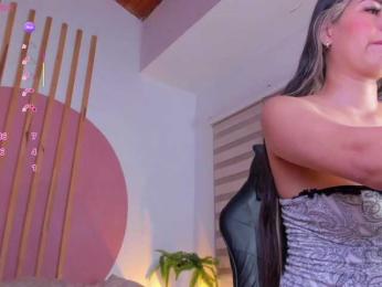 megan-rossee webcam model stream image