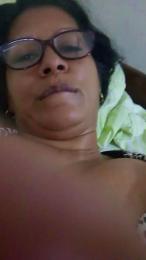 Bellayiss webcam model stream image