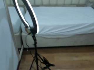 amyhouse webcam model stream image