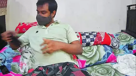 Younger_Couples webcam model stream image