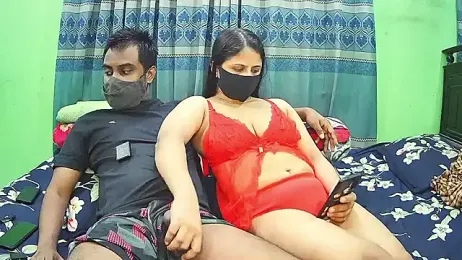 Younger_Couples webcam model stream image