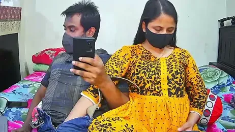 Younger_Couples webcam model stream image