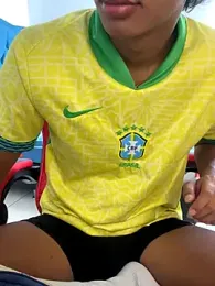 Leonarrrd_01 webcam model stream image