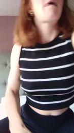 Housewife_Kirst webcam model stream image