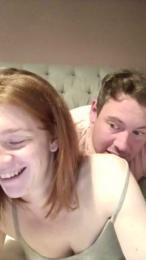 Housewife_Kirst webcam model stream image