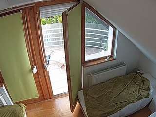 voyeurcam-julmodels-bed-7 webcam model stream image