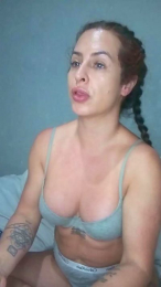 Ninadirty webcam model stream image