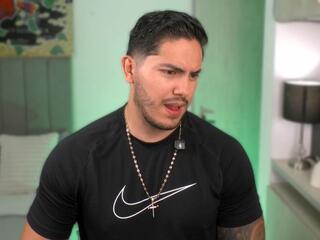 Owen Pierces webcam model stream image