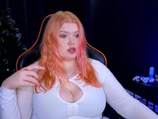 Arietta Heart webcam model stream image